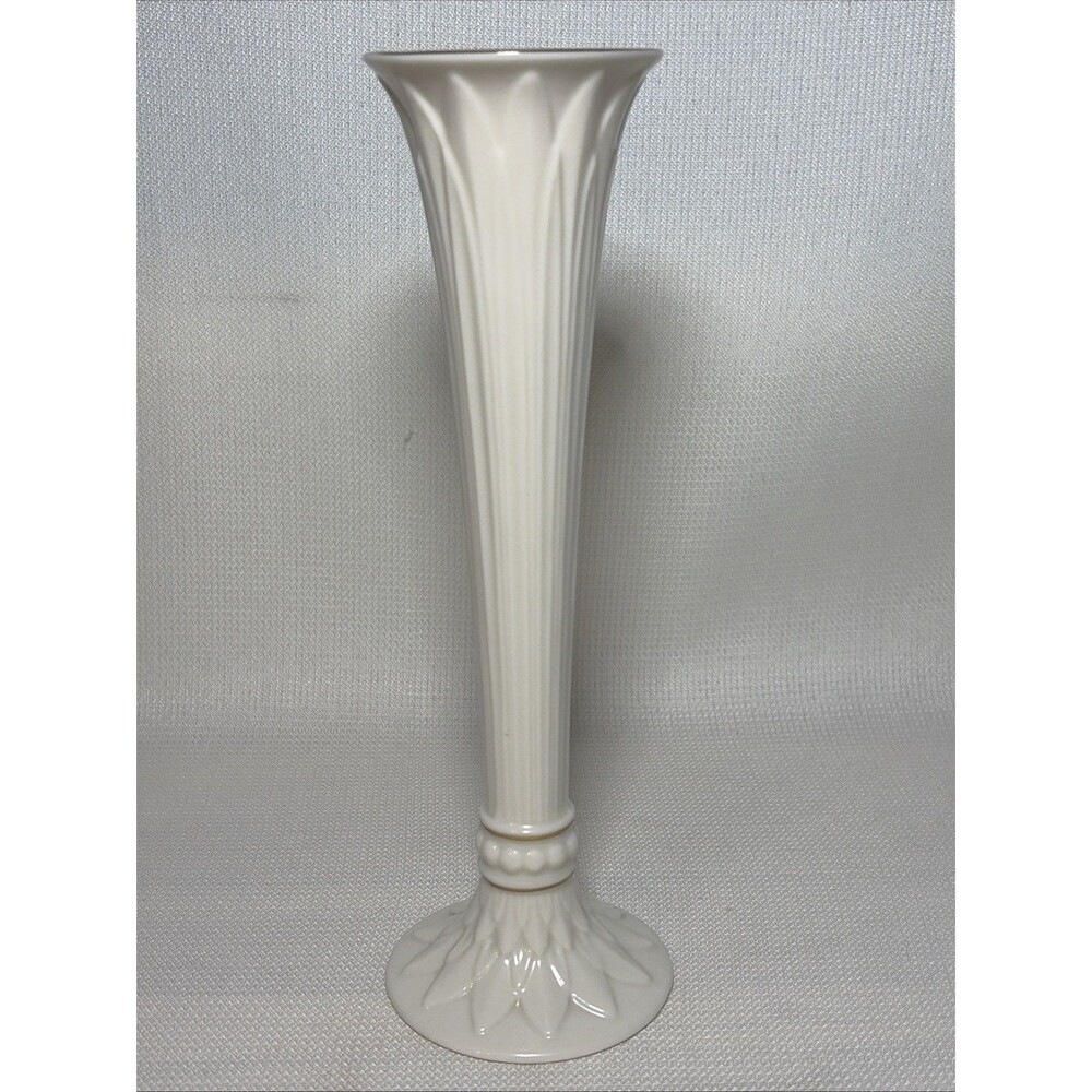 LENOX 24K Gold -TIVOLI COLLECTION Fluted Bud Vase - 9"